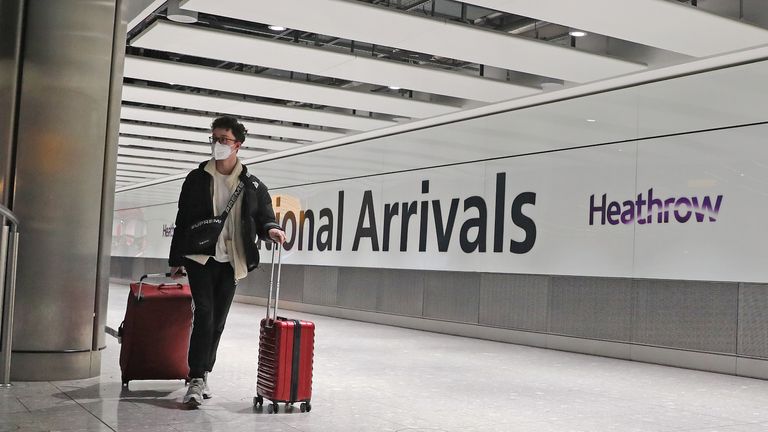 Coronavirus: British Airways expecting to cut a quarter of pilots